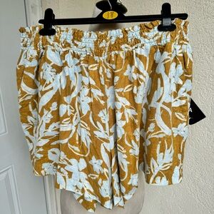 AVA & VIV. NWT. Canary, Gold Pull on Shorts. Linen/Rayon Blend. Size 2X.